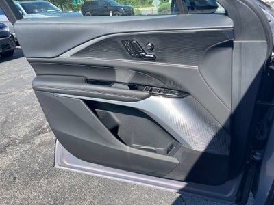 2025 Cadillac LYRIQ Luxury 3