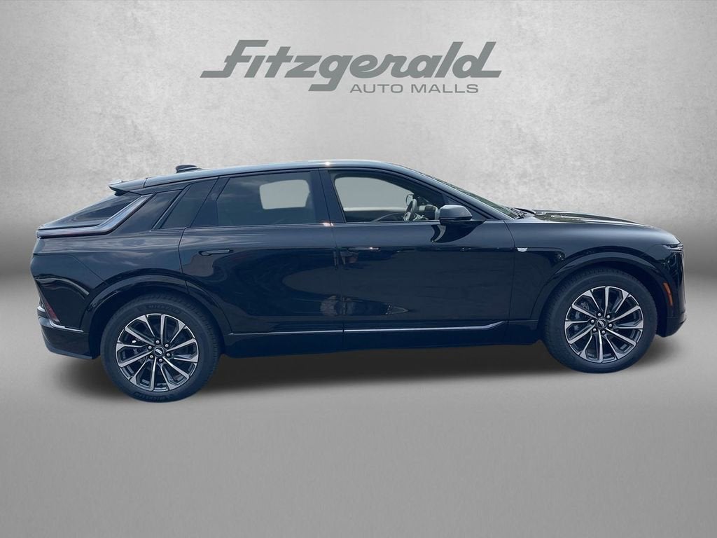 2025 Cadillac LYRIQ Sport 2