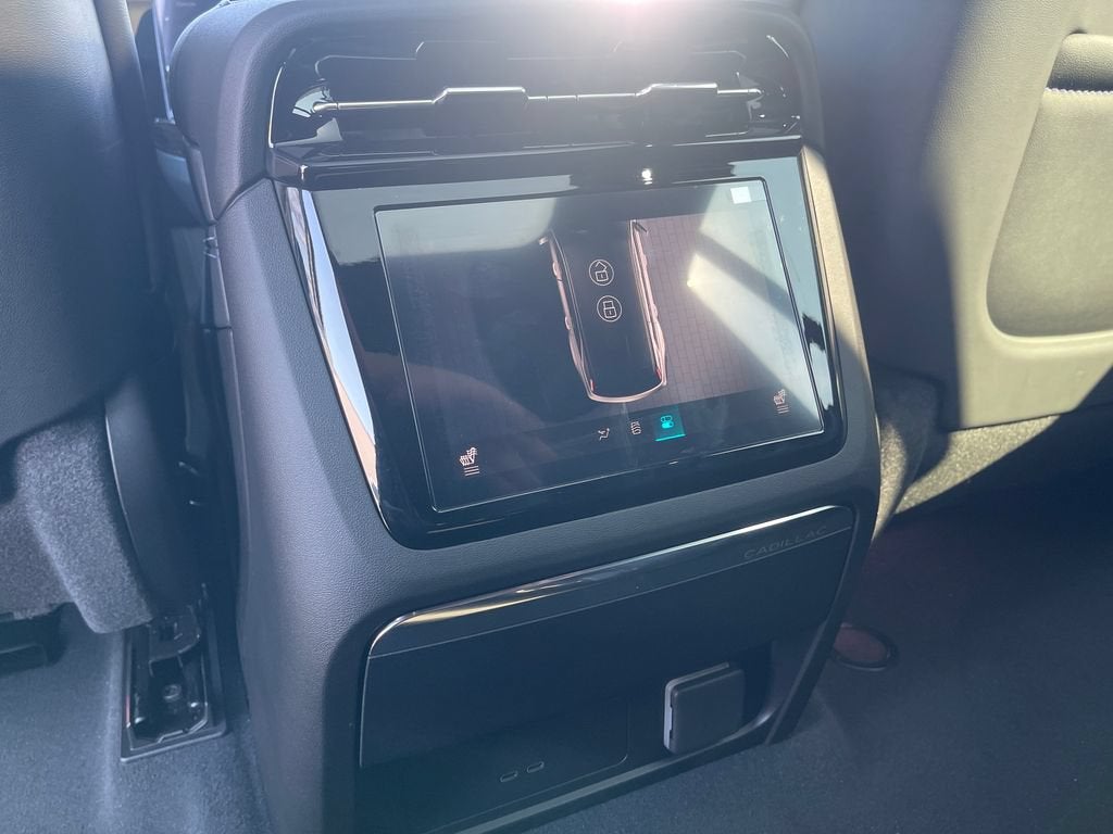 2026 Cadillac ESCALADE IQL Sport