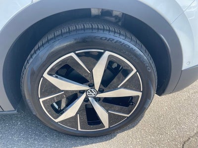 2023 Volkswagen ID.4 Pro