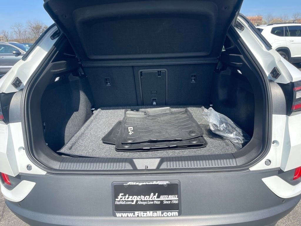 2023 Volkswagen ID.4 Pro