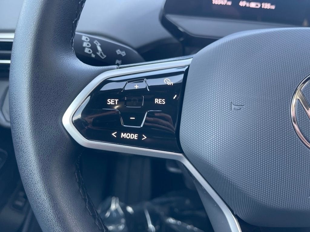 2023 Volkswagen ID.4 Pro