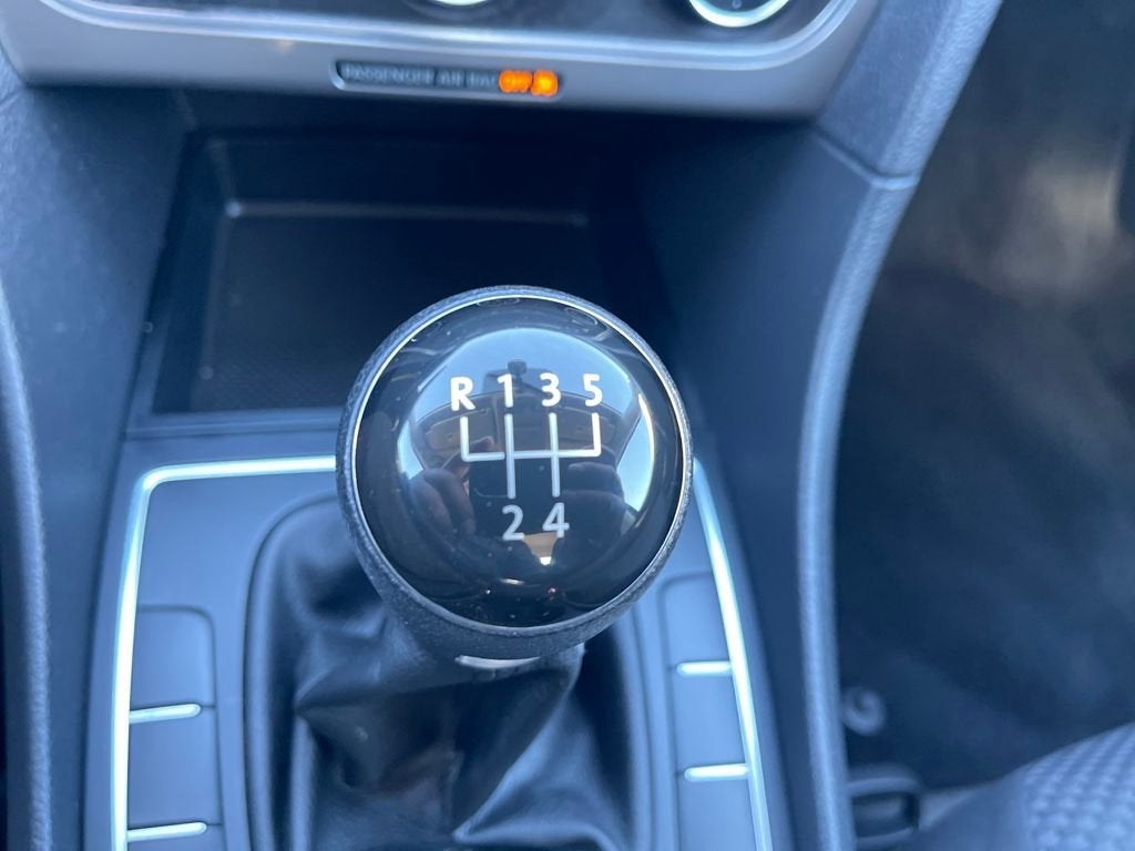 2015 Volkswagen Passat 1.8T S