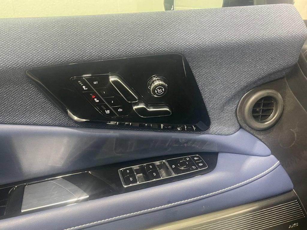 2026 Cadillac OPTIQ Premium Luxury