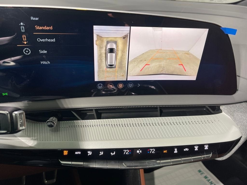 2026 Cadillac OPTIQ Premium Luxury