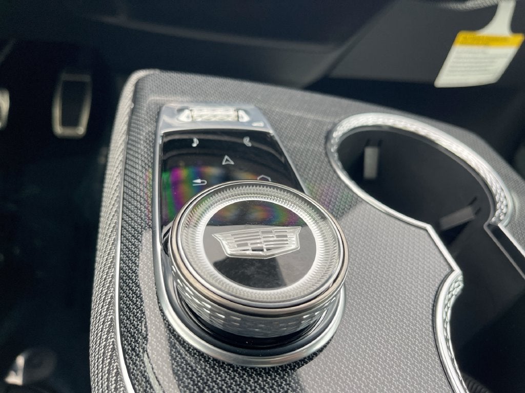 2027 Cadillac OPTIQ Premium Luxury