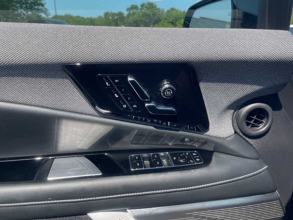2025 Cadillac OPTIQ Sport 2