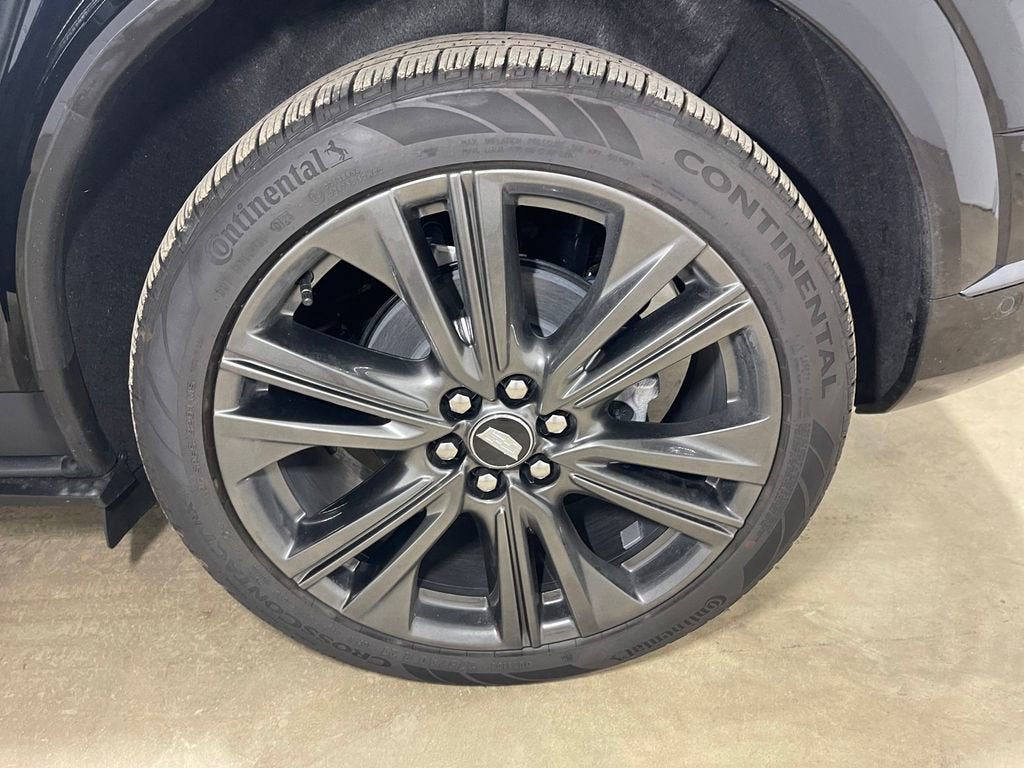 2025 Cadillac OPTIQ Sport 2