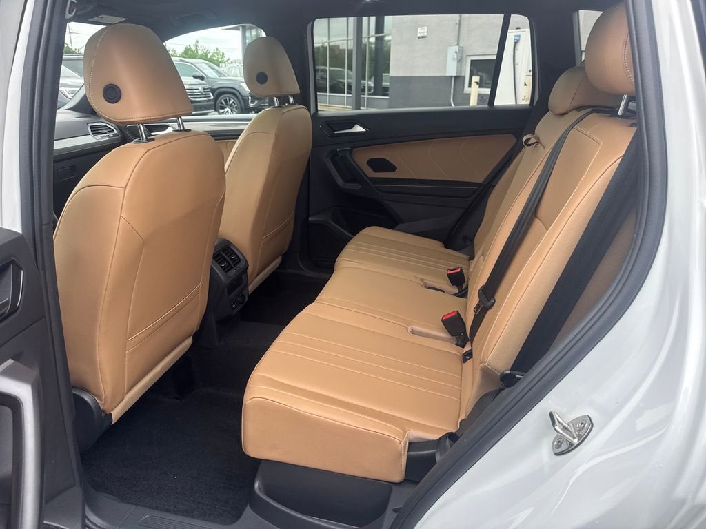 2024 Volkswagen Tiguan SE R-Line Black