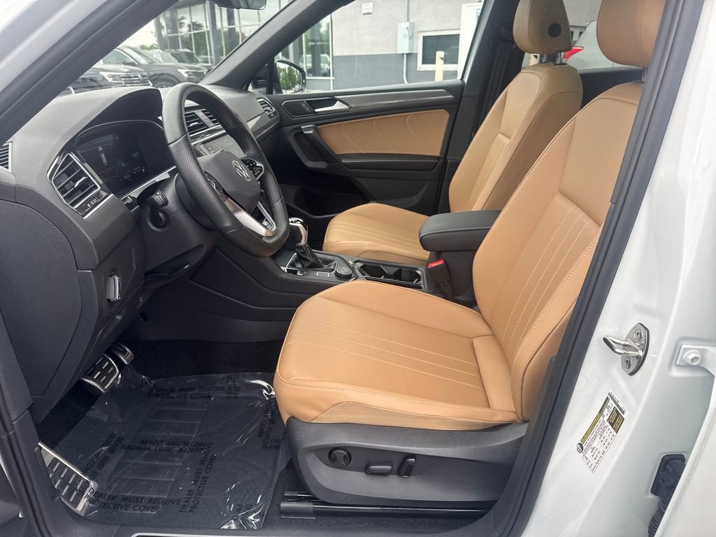 2024 Volkswagen Tiguan SE R-Line Black