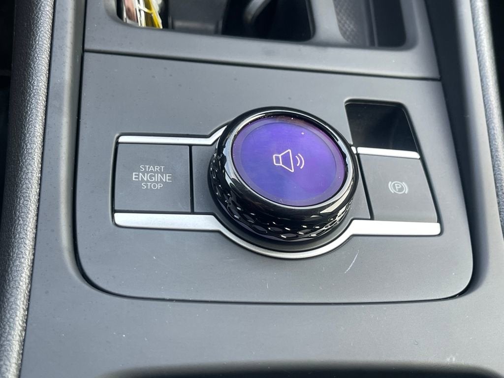 2025 Volkswagen Tiguan SE