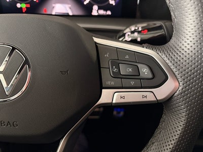 2025 Volkswagen Tiguan SE R-Line Black