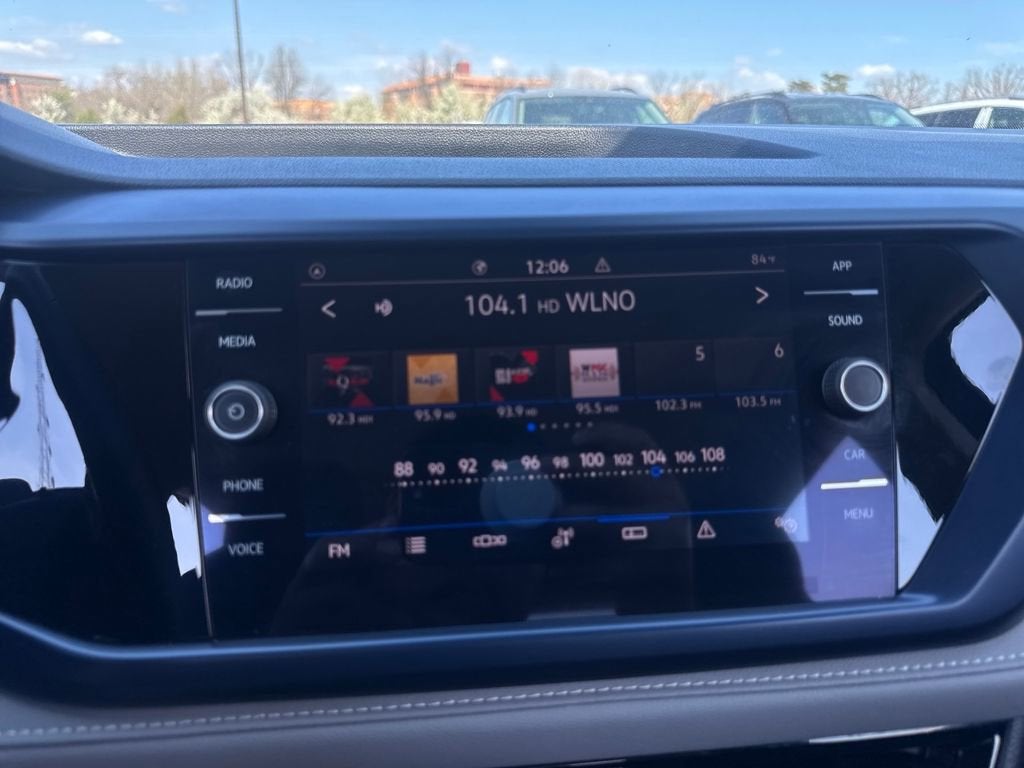 2024 Volkswagen Taos SE