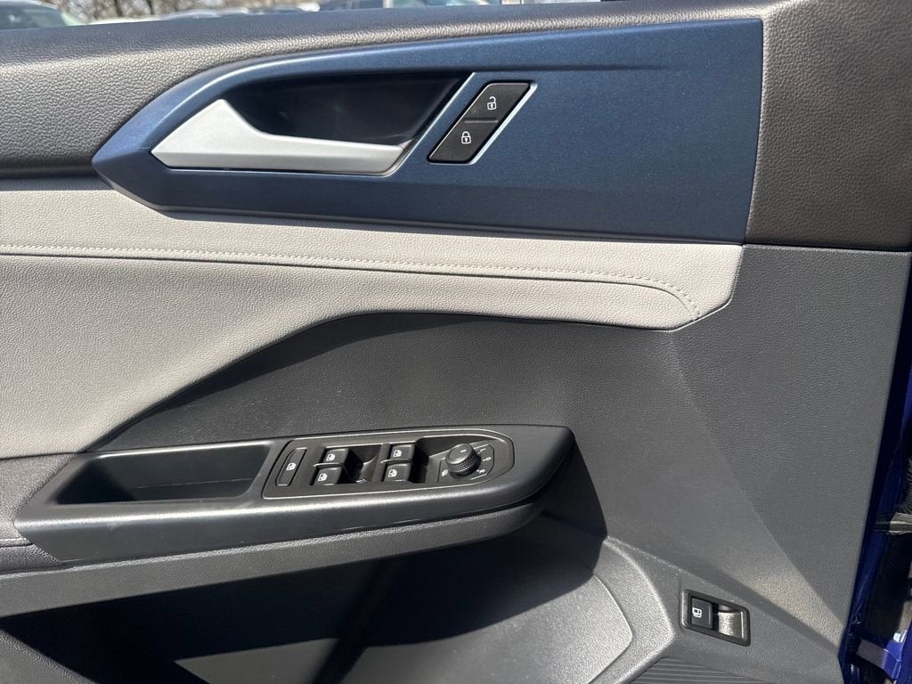 2024 Volkswagen Taos SE