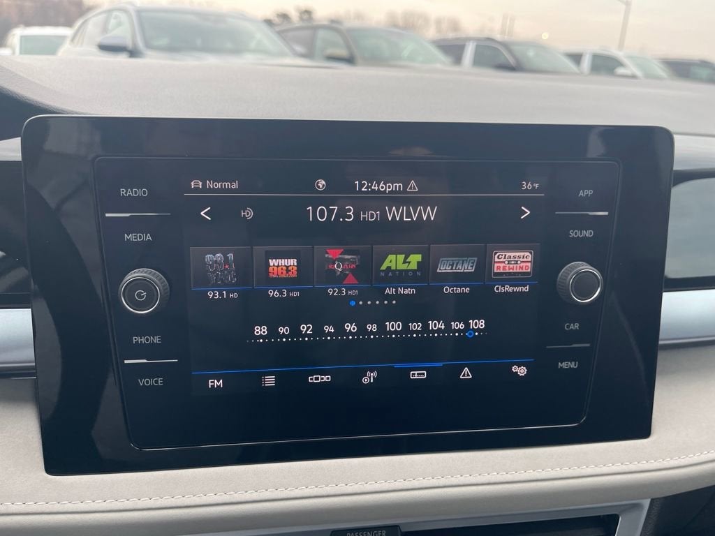 2025 Volkswagen Taos SE