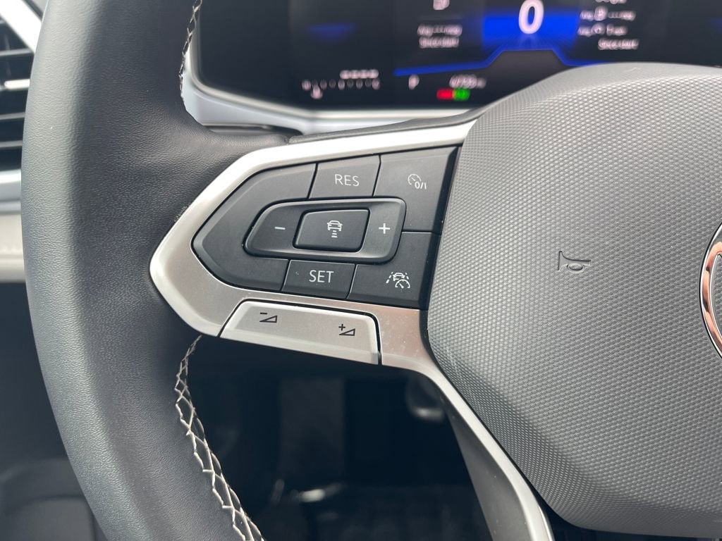 2025 Volkswagen Taos SE