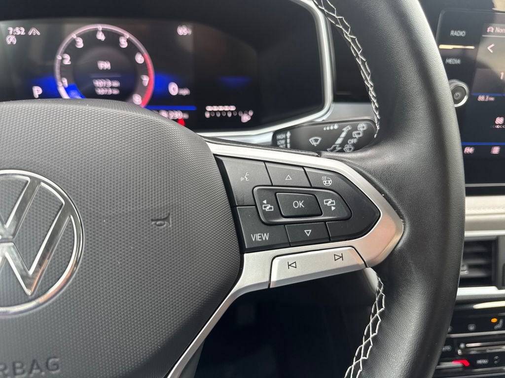 2025 Volkswagen Taos SE