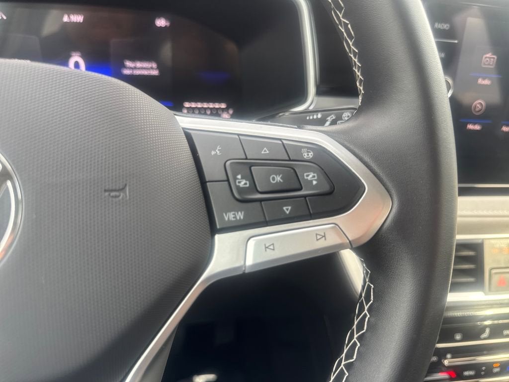 2025 Volkswagen Taos SE