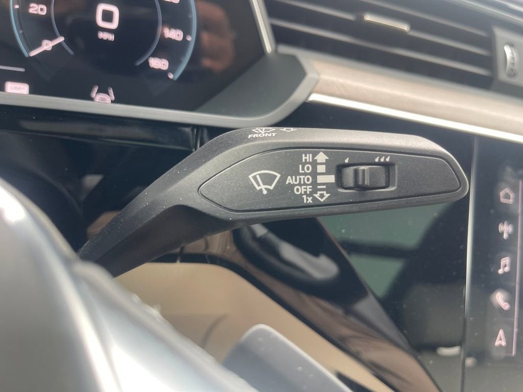 2024 Audi Q8 e-tron Sportback S line Premium Plus