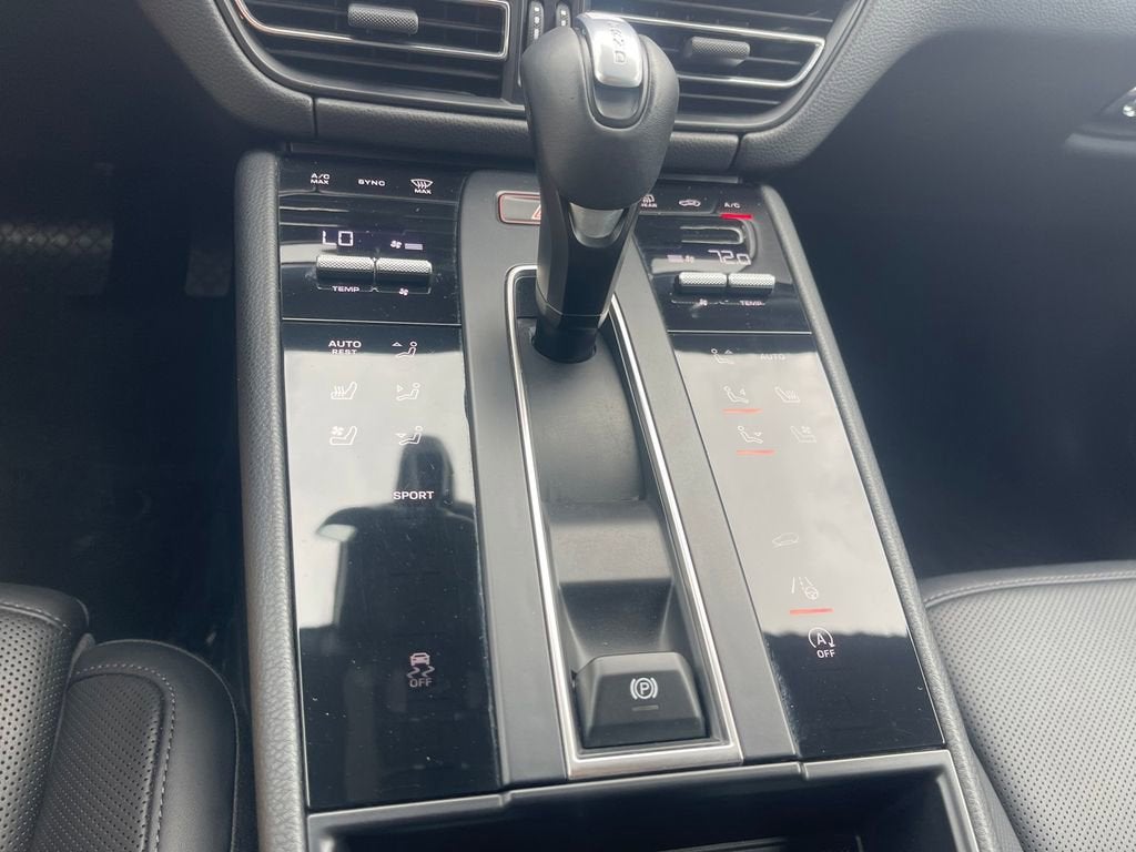 2024 Porsche Macan 4DR AWD