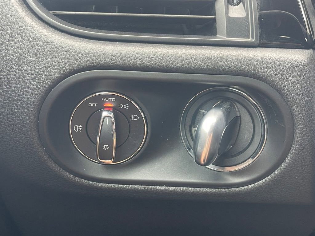 2024 Porsche Macan 4DR AWD