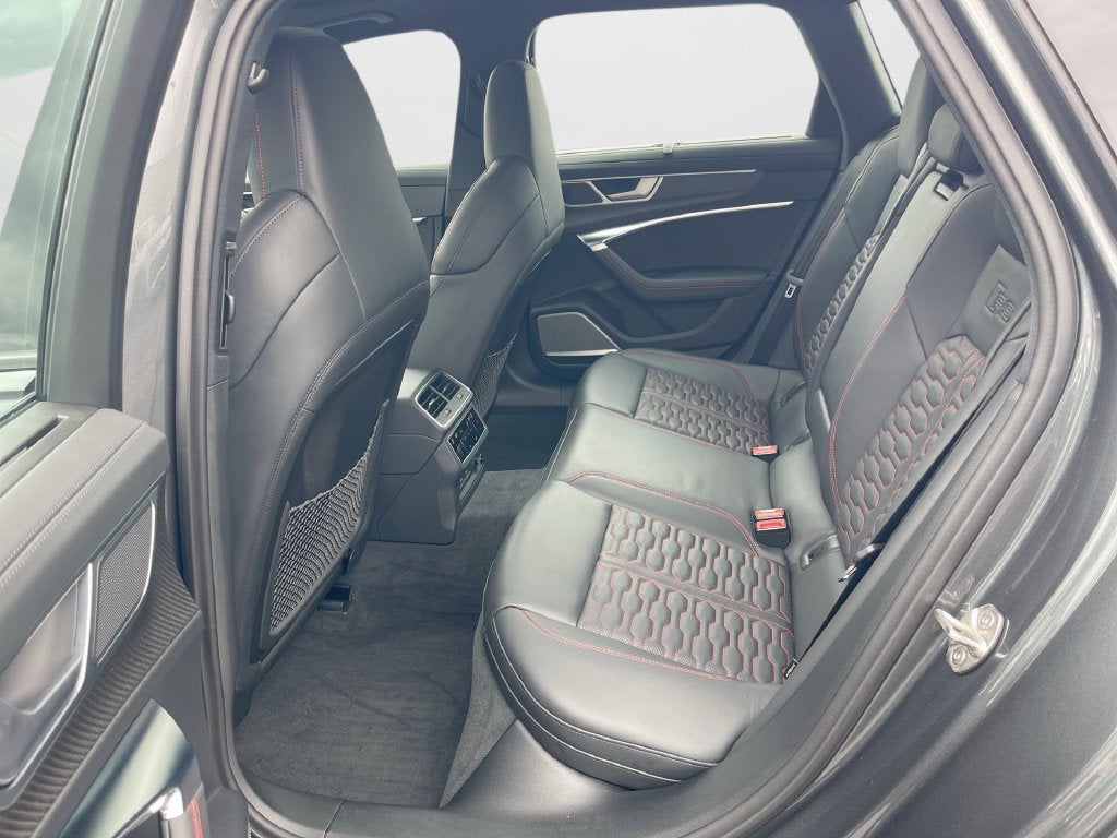 2026 Audi RS 6 Avant performance