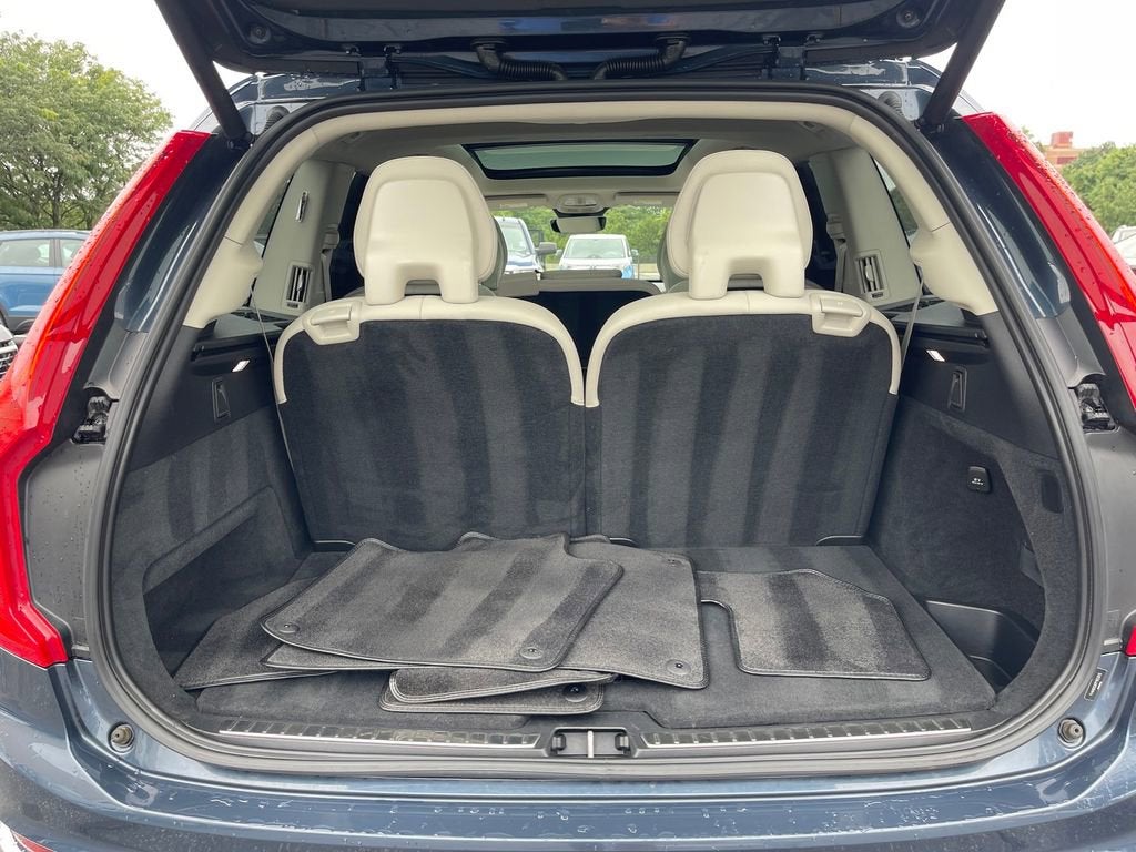 2023 Volvo XC90 Recharge Plug-In Hyb Plus Bright Theme