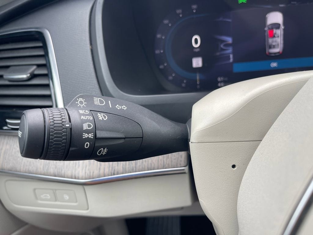 2023 Volvo XC90 Recharge Plug-In Hyb Plus Bright Theme