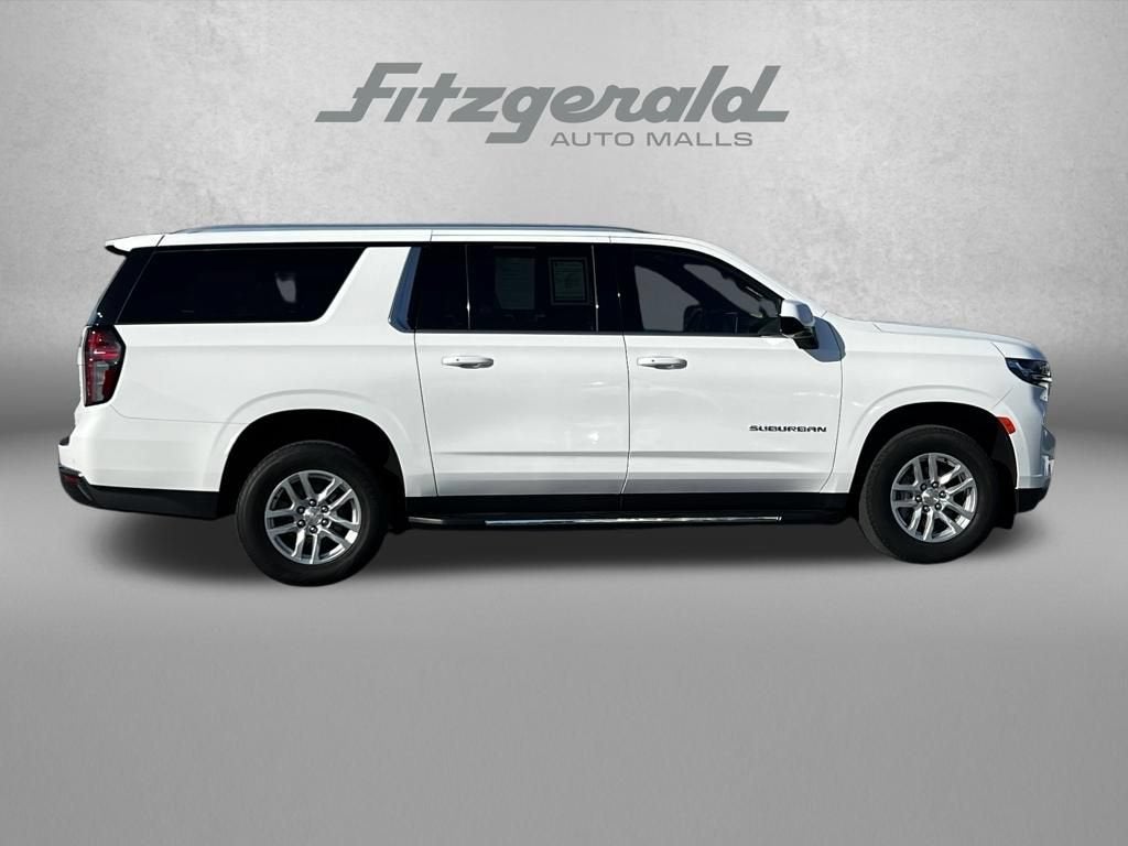 2024 Chevrolet Suburban LT