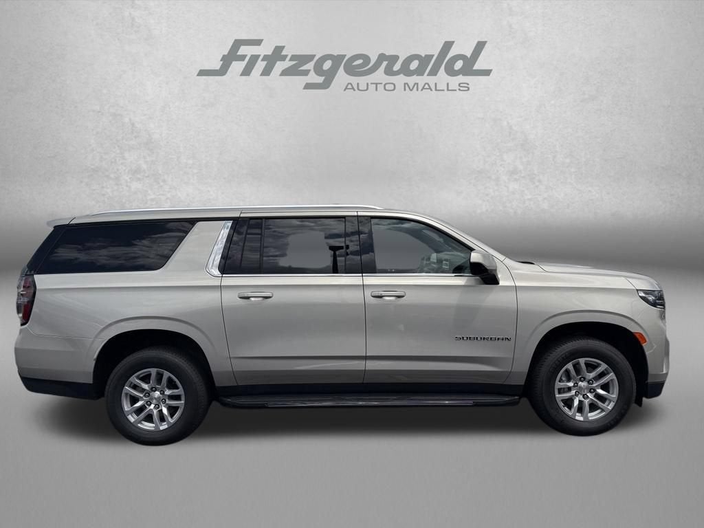 2024 Chevrolet Suburban LT