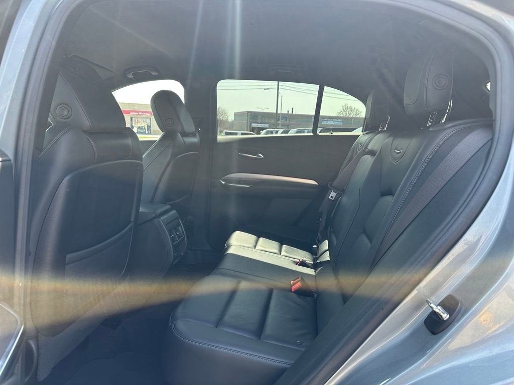 2023 Cadillac XT4 Premium Luxury
