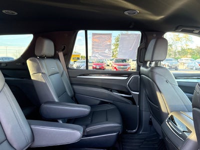 2025 Cadillac Escalade Luxury