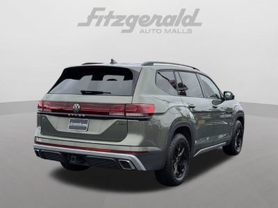 2024 Volkswagen Atlas 2.0T Peak Edition SE w/Technology