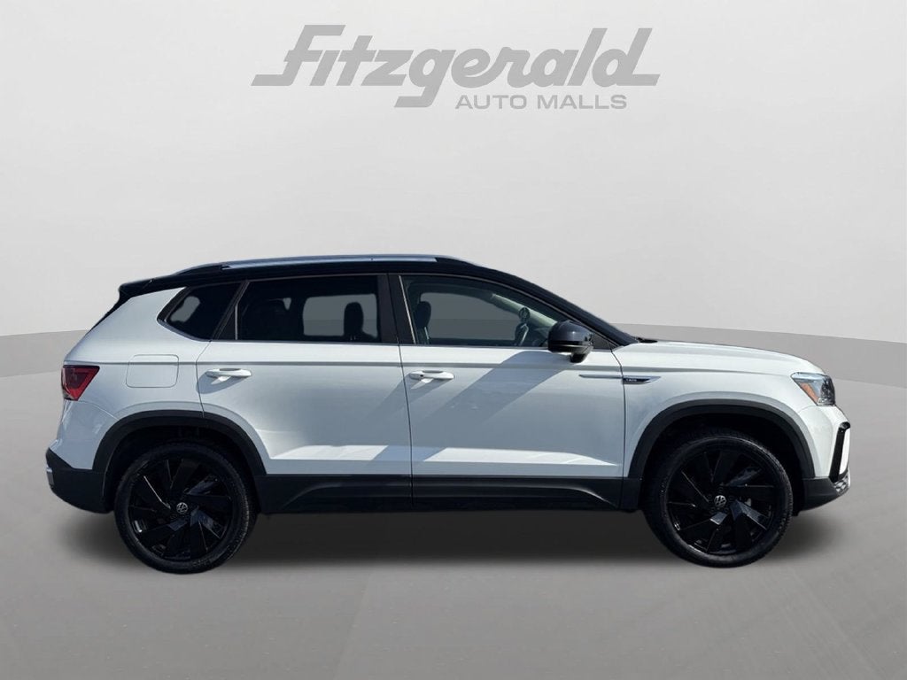 2024 Volkswagen Taos 1.5T SE