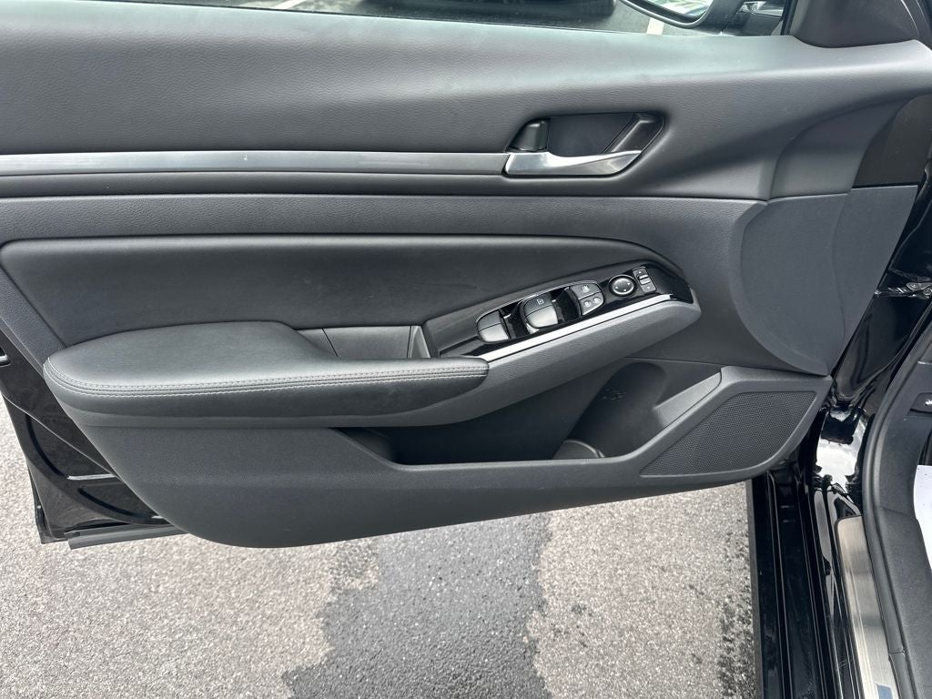 2025 Nissan Altima SL