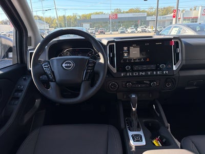 2027 Nissan Frontier Crew Cab SV