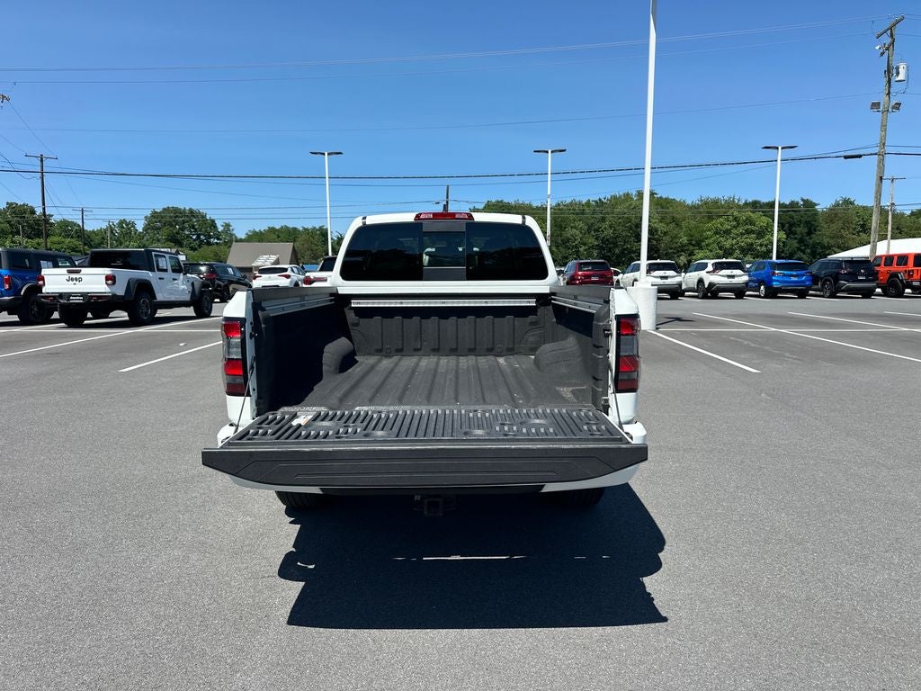 2024 Nissan Frontier SV
