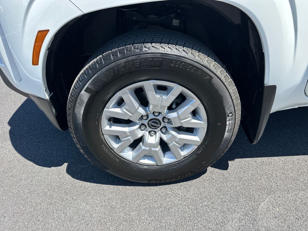 2024 Nissan Frontier SV