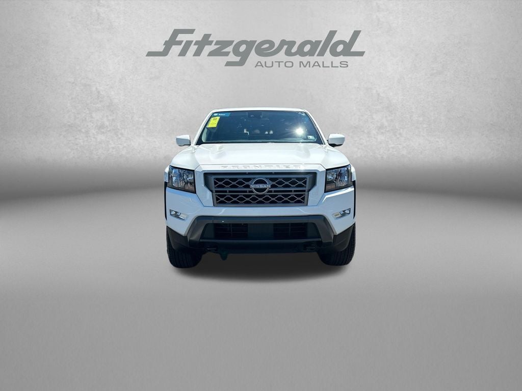 2024 Nissan Frontier SV