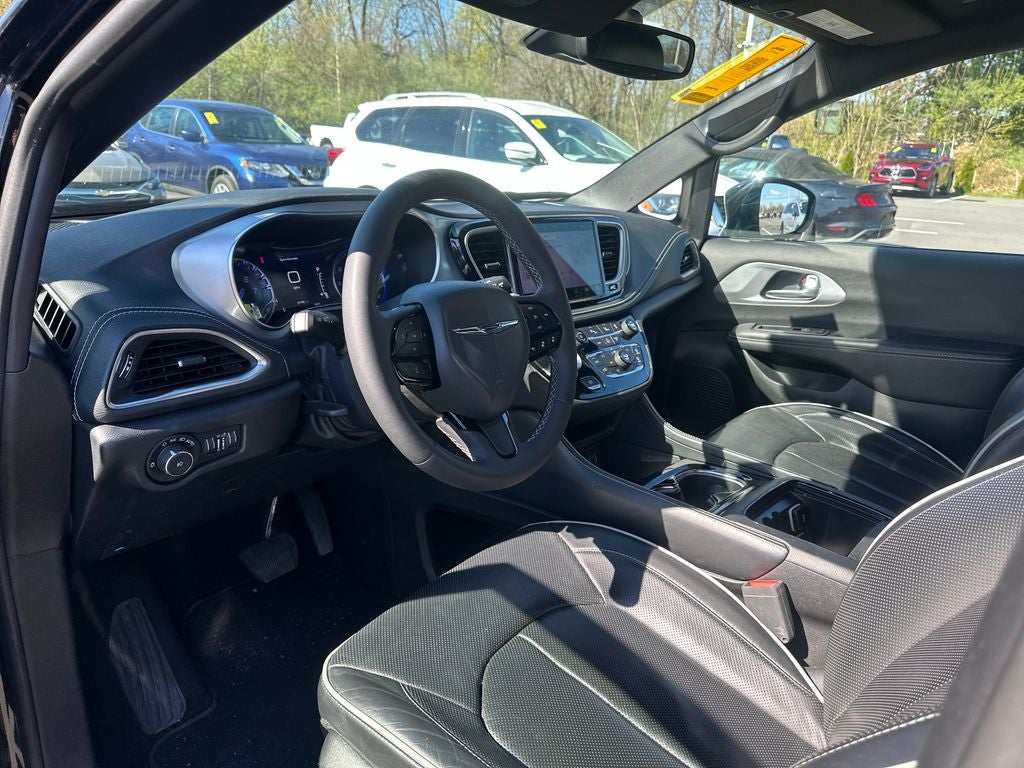 2025 Chrysler Pacifica Limited