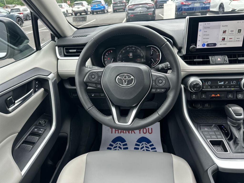 2025 Toyota RAV4 XLE Premium