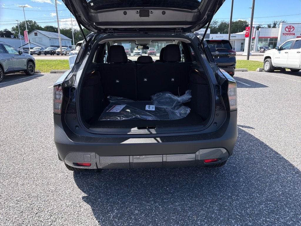 2027 Nissan Kicks SV