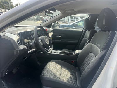 2027 Nissan Kicks SV