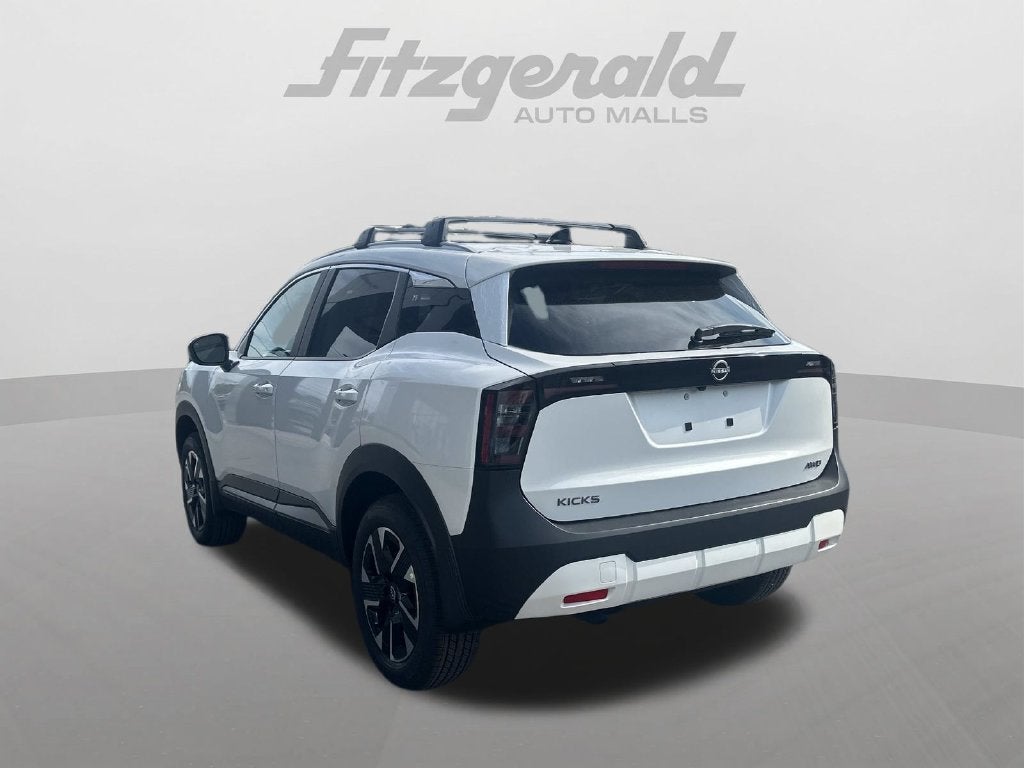 2027 Nissan Kicks SV