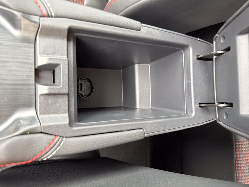 2027 Nissan Kicks SR