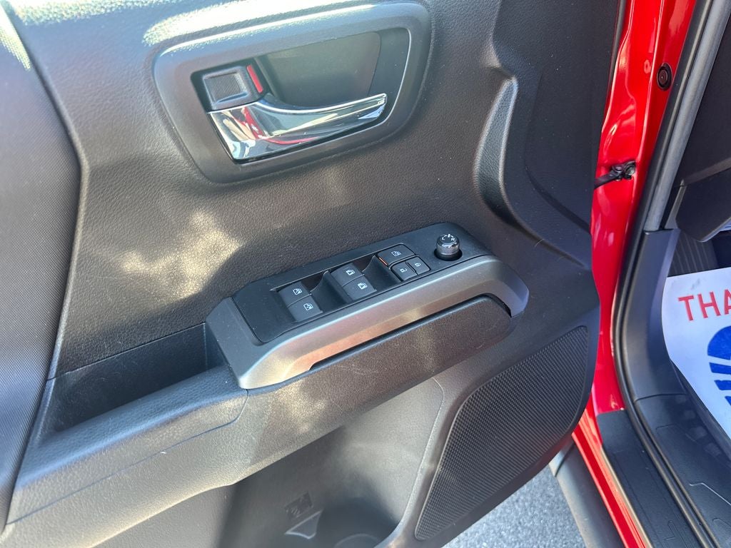 2023 Toyota Tacoma TRD Off-Road V6