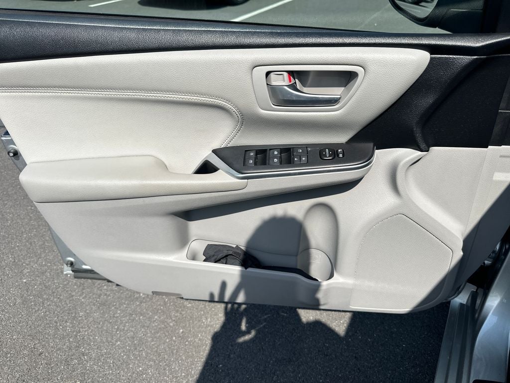 2016 Toyota Camry XLE
