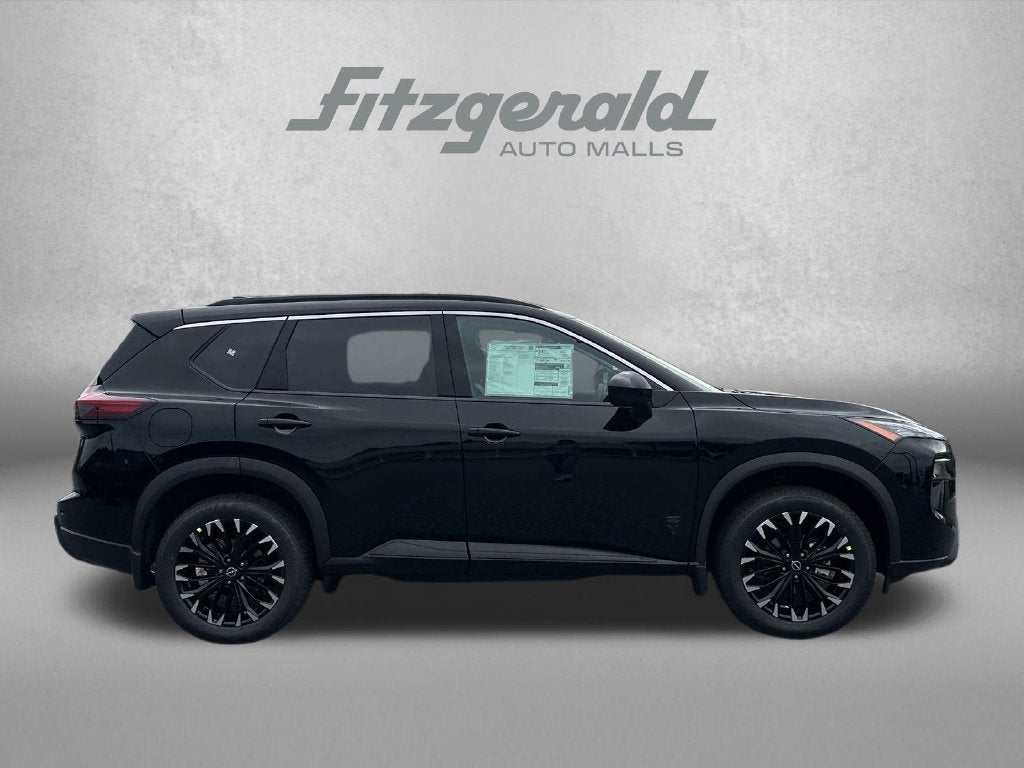 2026 Nissan Rogue Dark Armor™