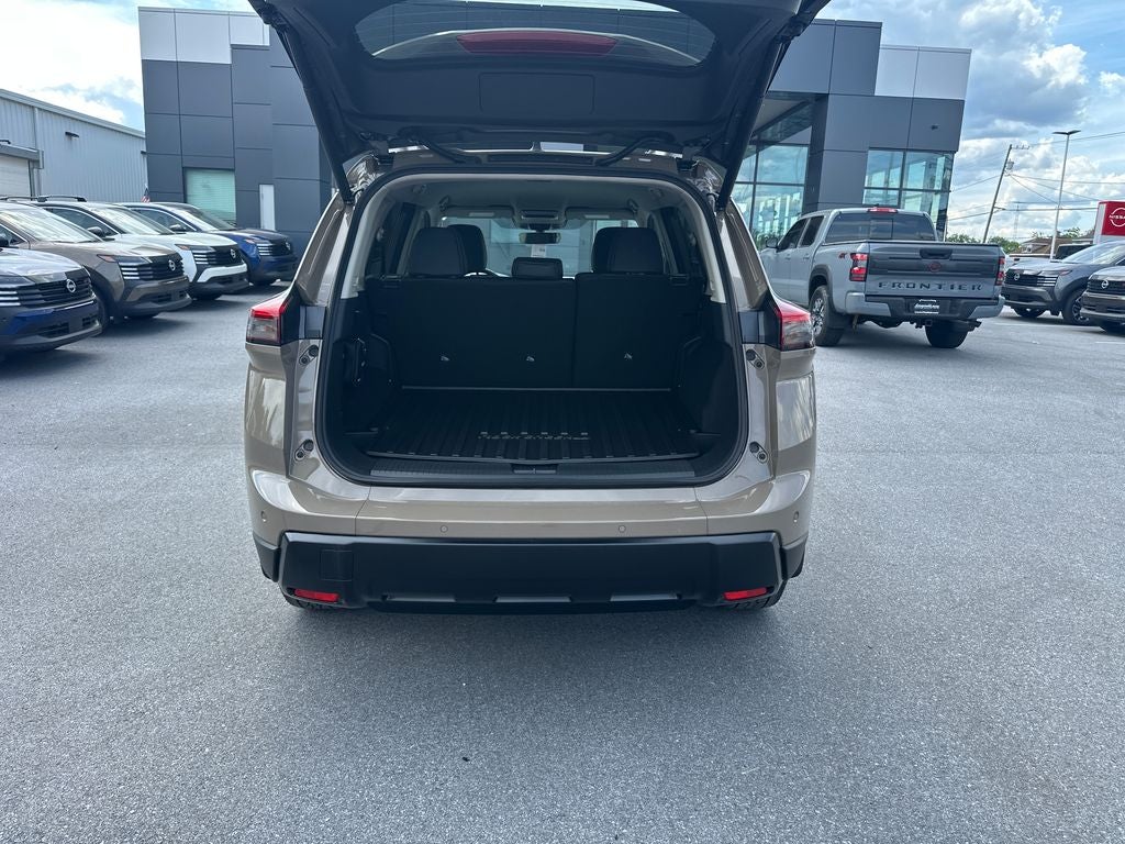2026 Nissan Rogue Rock Creek®
