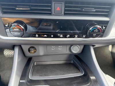 2027 Nissan Rogue SV